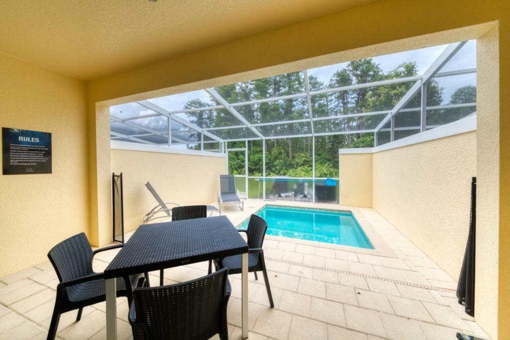 Pleasant Villa With Private Pool Near Disney Four Corners Eksteriør billede
